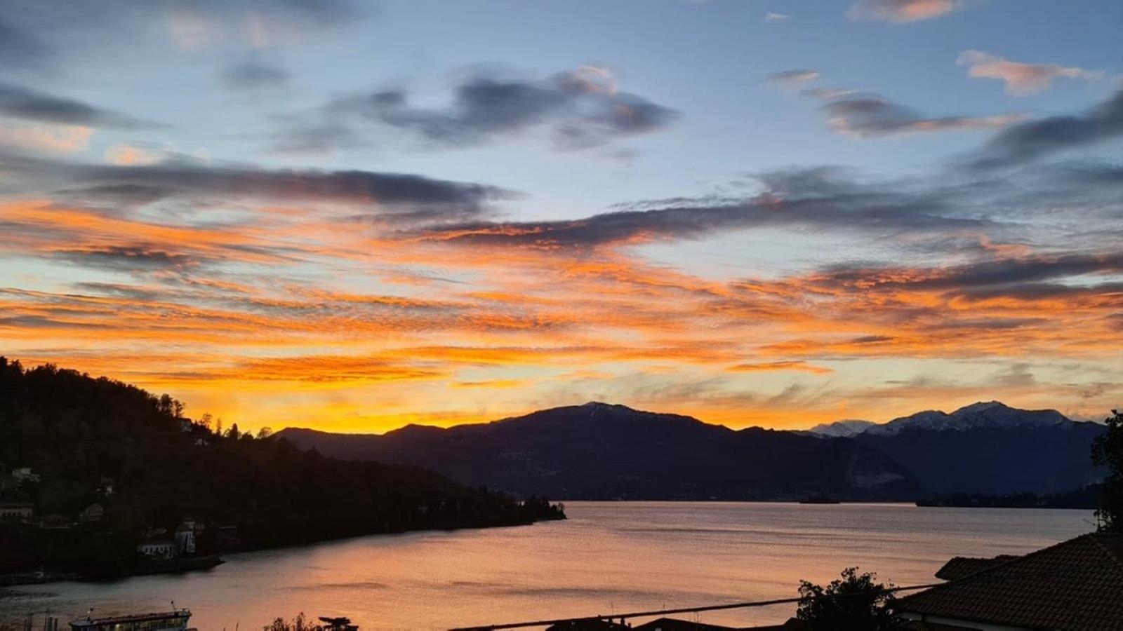 Appartamenti I Fiori Del Lago Laveno Exteriér fotografie